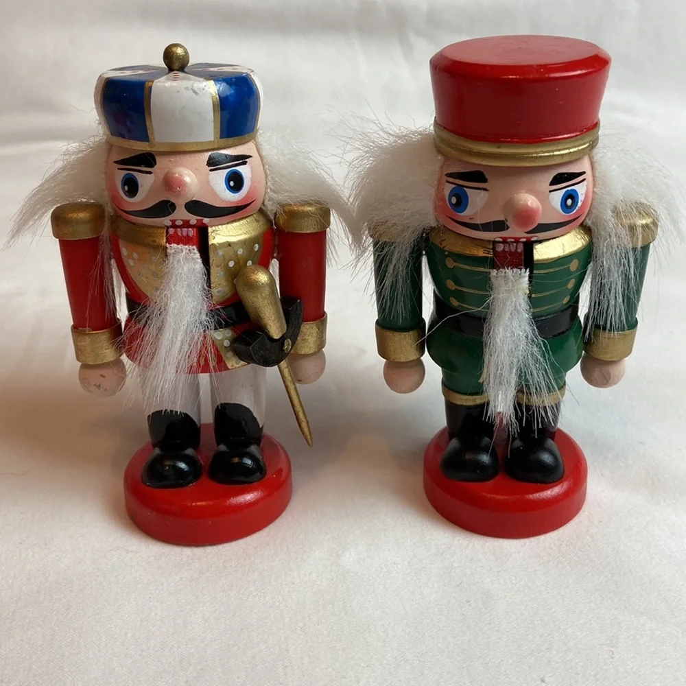 Box set of 5 short squatty army wooden nutcracker Holiday Christmas Decor